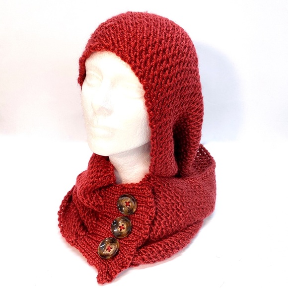 NWT Hand Knit Deep Red Convertible Scarf with Button Detail One Size Fits Most - Picture 1 of 9
